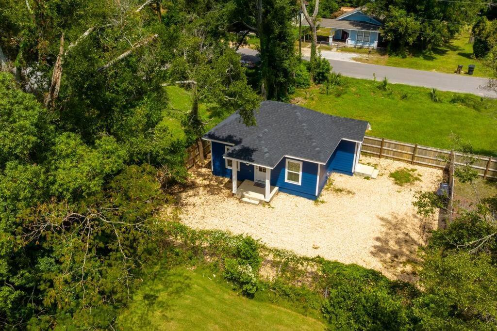 Charming 1 Bedroom Cottage Close To Dtown Nas Bchs Pensacola Exterior foto